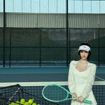 张怡